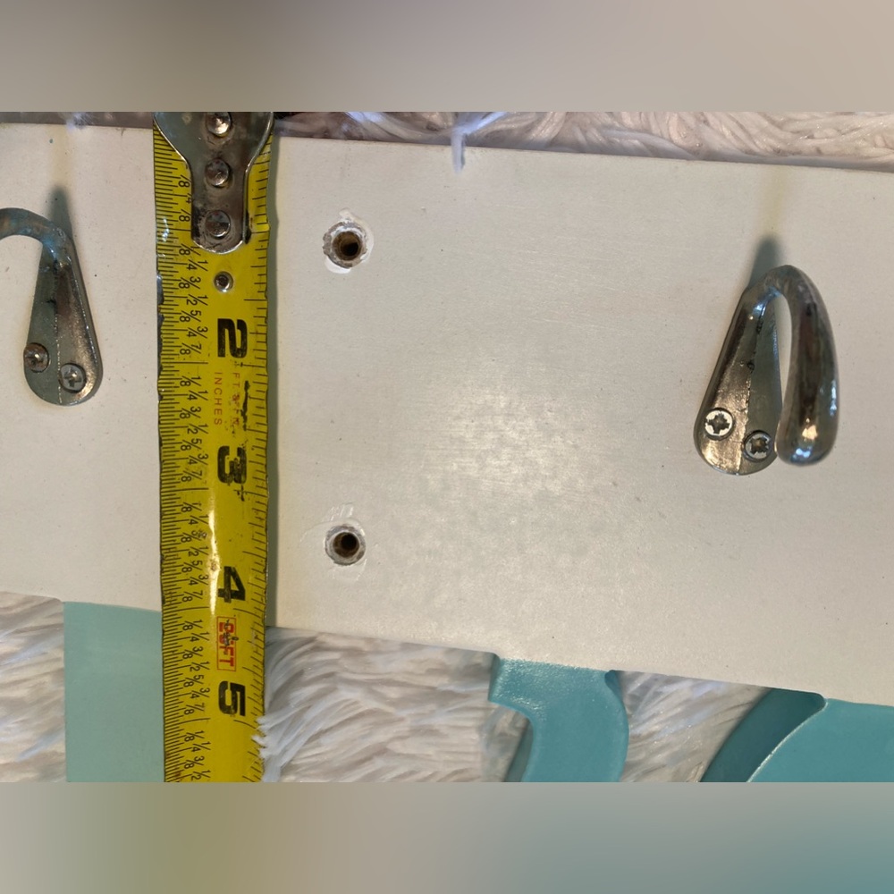 Laundry Sign w/hooks - Picture 6 of 6